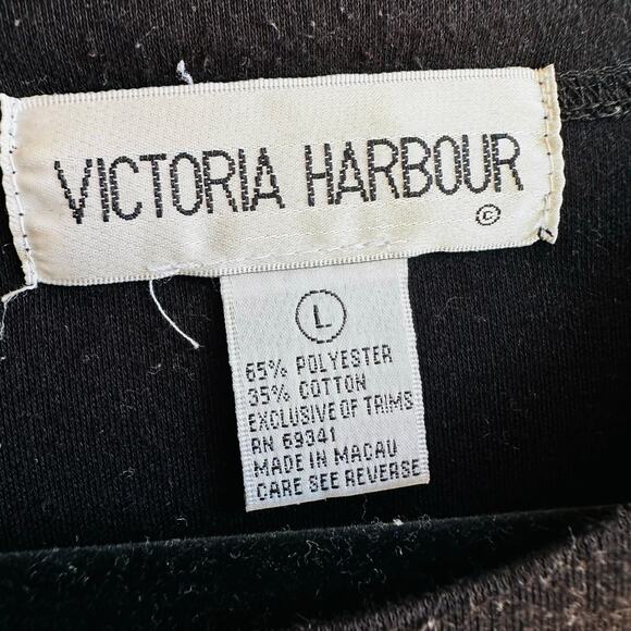 Victoria Harbour Christmas Holly Flower Blouse - Picture 3 of 3